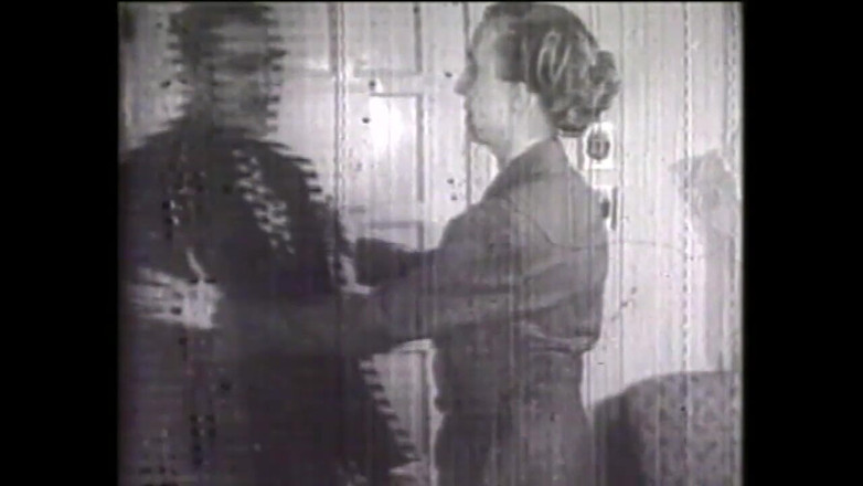 Vintage megastore: Vintage černé a bílé porno, pouze pro skutečné milenky ... (celý film)