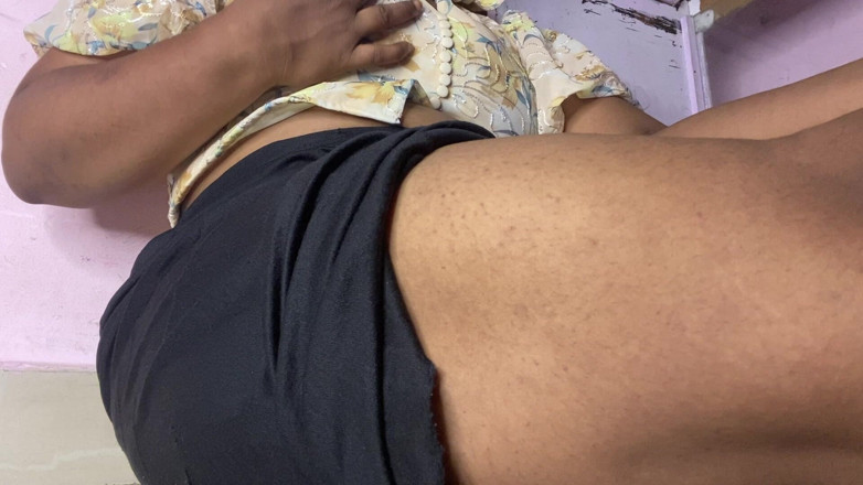 Angoori: Tamil Girl Pussy Fingering Boobs Show