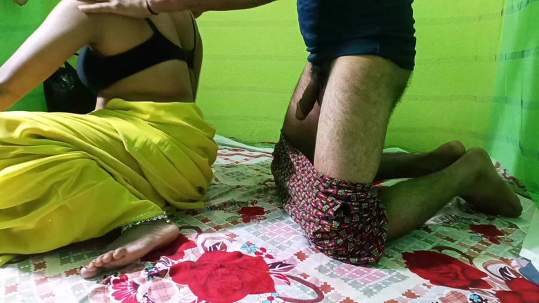 FireeCouple: Big Boobs Indian Bahu Fucks with her old Sasur Ji...