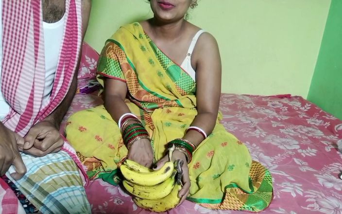 FireeCouple: Bananförsäljaren matar sin egen banan (kuk) till bengaliska Bhabhi