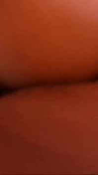 Amateur roodharige babe neukt op vakantie
