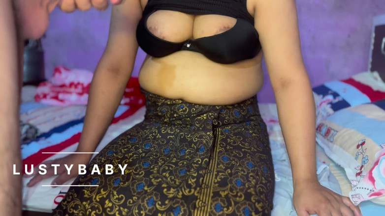Lustybaby605: The Goods Flowed Inside the House