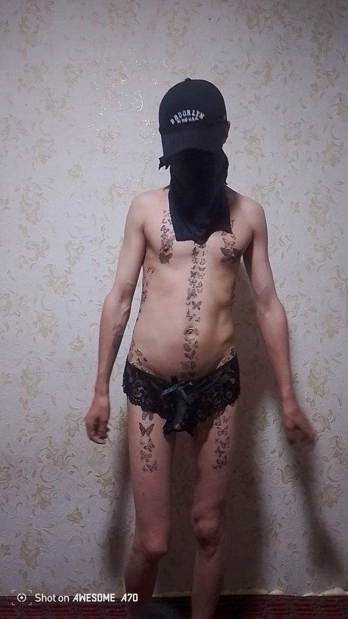 RayKris: Femboy одягається
