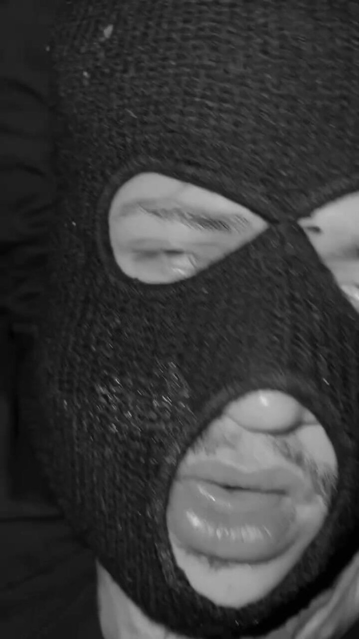 Iiwii 11BBC trans: Satu hari lagi Ftm dikongkek