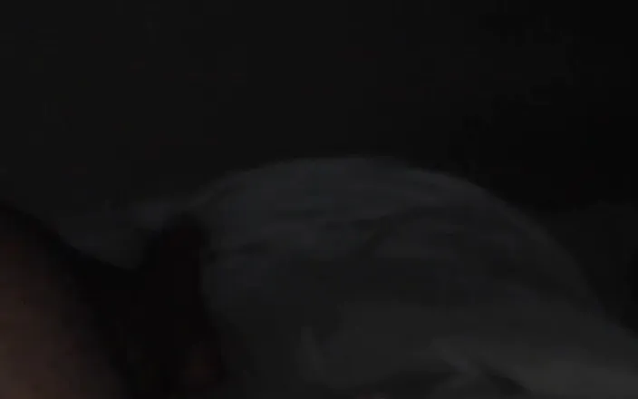 Weemando: Early Morning Slow Motion Cumshot