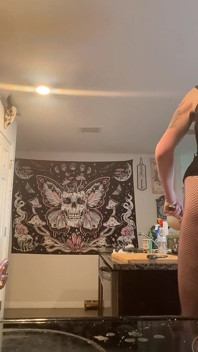 73 Giantess Cooks in Tiny Kitchen