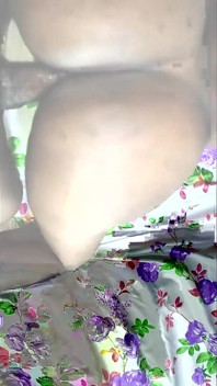 I jerk of my huge dick before she ride me with her tight pussy so I cum fast