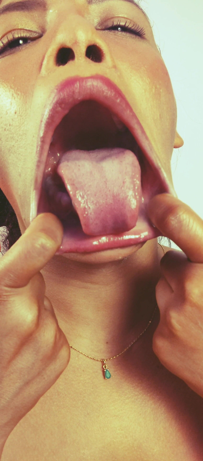 anabel693: Fetiš kouř, ústa a jazyk