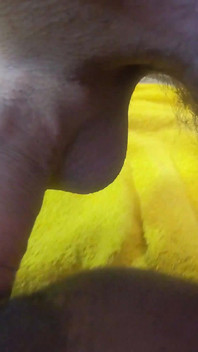 Coño de ébano goteando semen con gran polla blanca