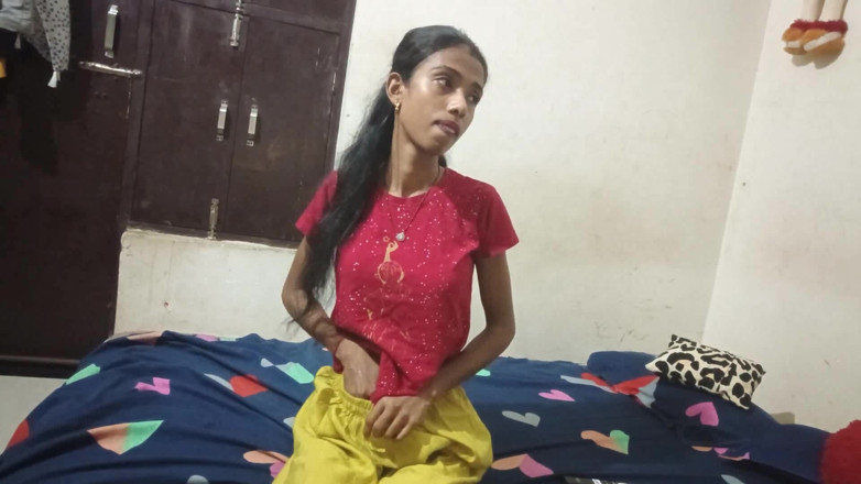 Truefuker: India besó a su suegro y chupó su suegro