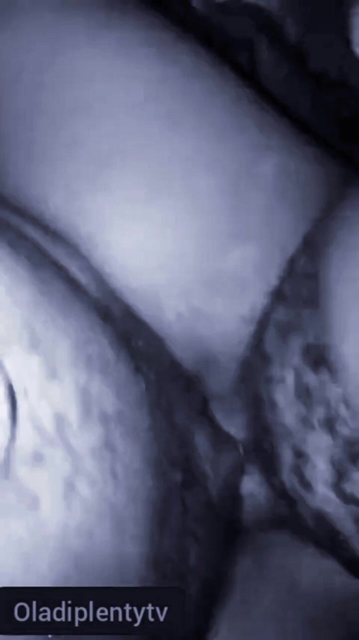 Oladi plenty tv: 彼女は私に明日の朝まで彼女とセックスしてほしいと思っています