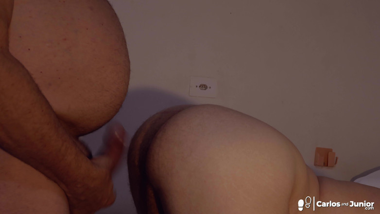 Carlos And Junior: Papai Lambendo a Bunda Do Seu Filho