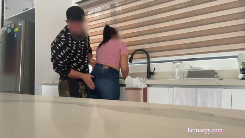 Time traveler: Maid Take a Shower with Me