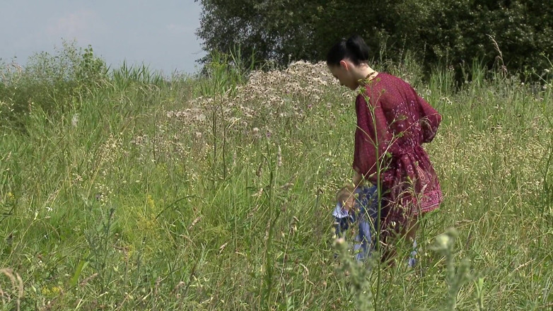 Outdoor Fucktivities: Meregangkan dubur ketat saya di tepi tasik