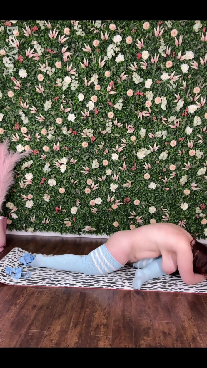 Bea York: Bạn muốn xem?