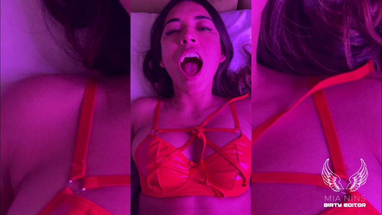 Mianins: Red Latex Ignora la pulizia dello sperma con Latina Mianins