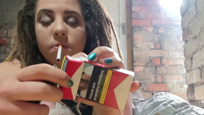 Goddess Kinx: 1시간 안에 말브로 레드를 한 팩 싸기