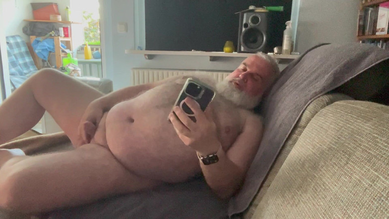 cuddlebearbln: Wixen En El Sofá 8