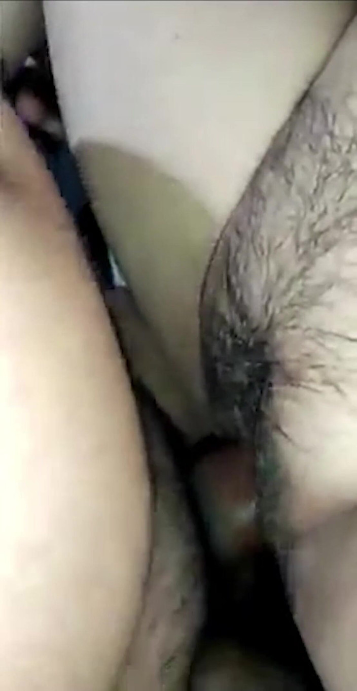 Parihema: 집에서 찐 인도 새엄마와 섹스