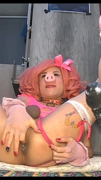 Dirty Sissy Hope Pig Bermain Dengan BBC Dildo Pada Siaran