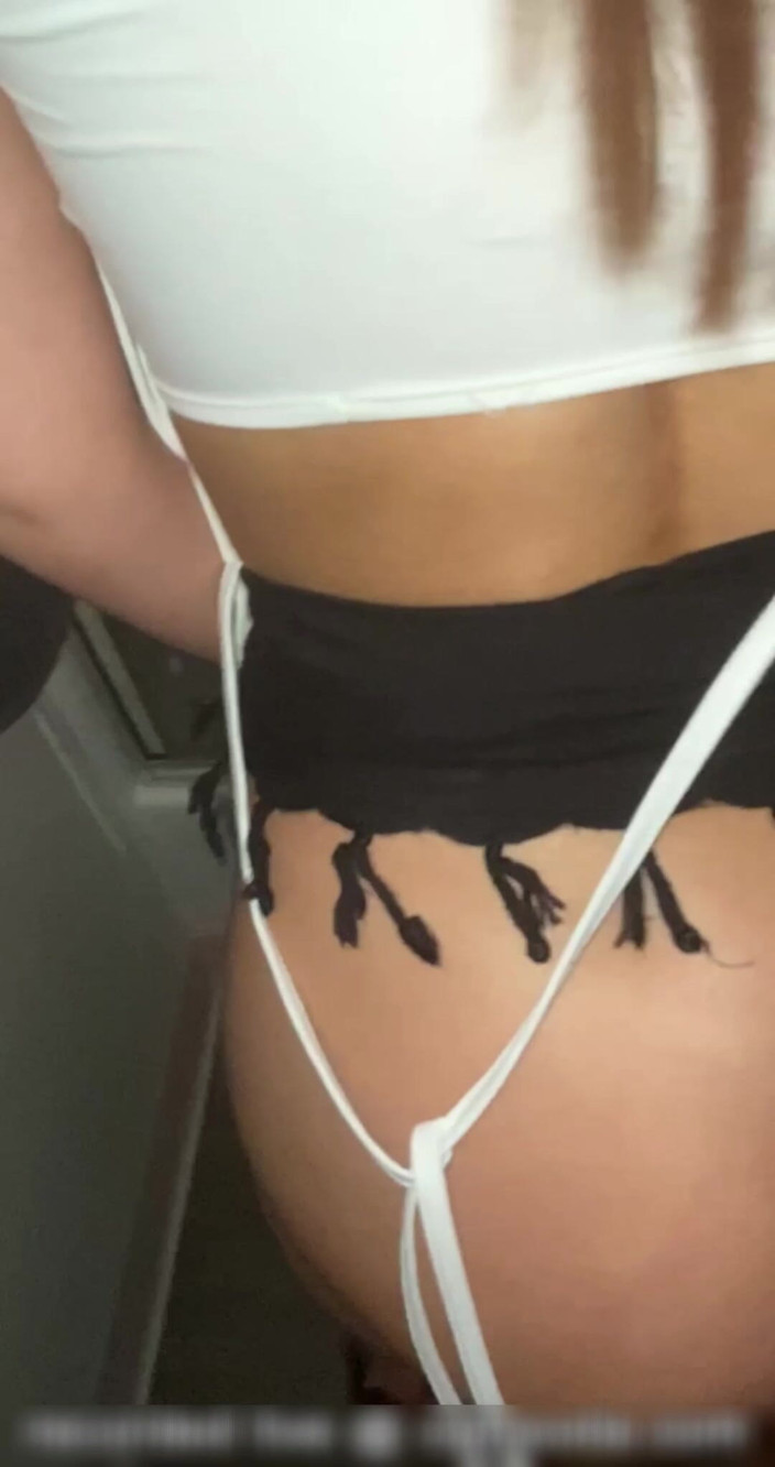 CamSoda: Er Fickt Seine Kleine Teen-stiefschweder Während Einer Familienparty