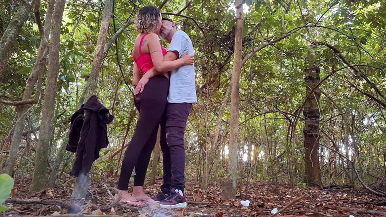 Gabi SweetCouplesStories: ho l'incontro di una ragazza di campagna per strada e...