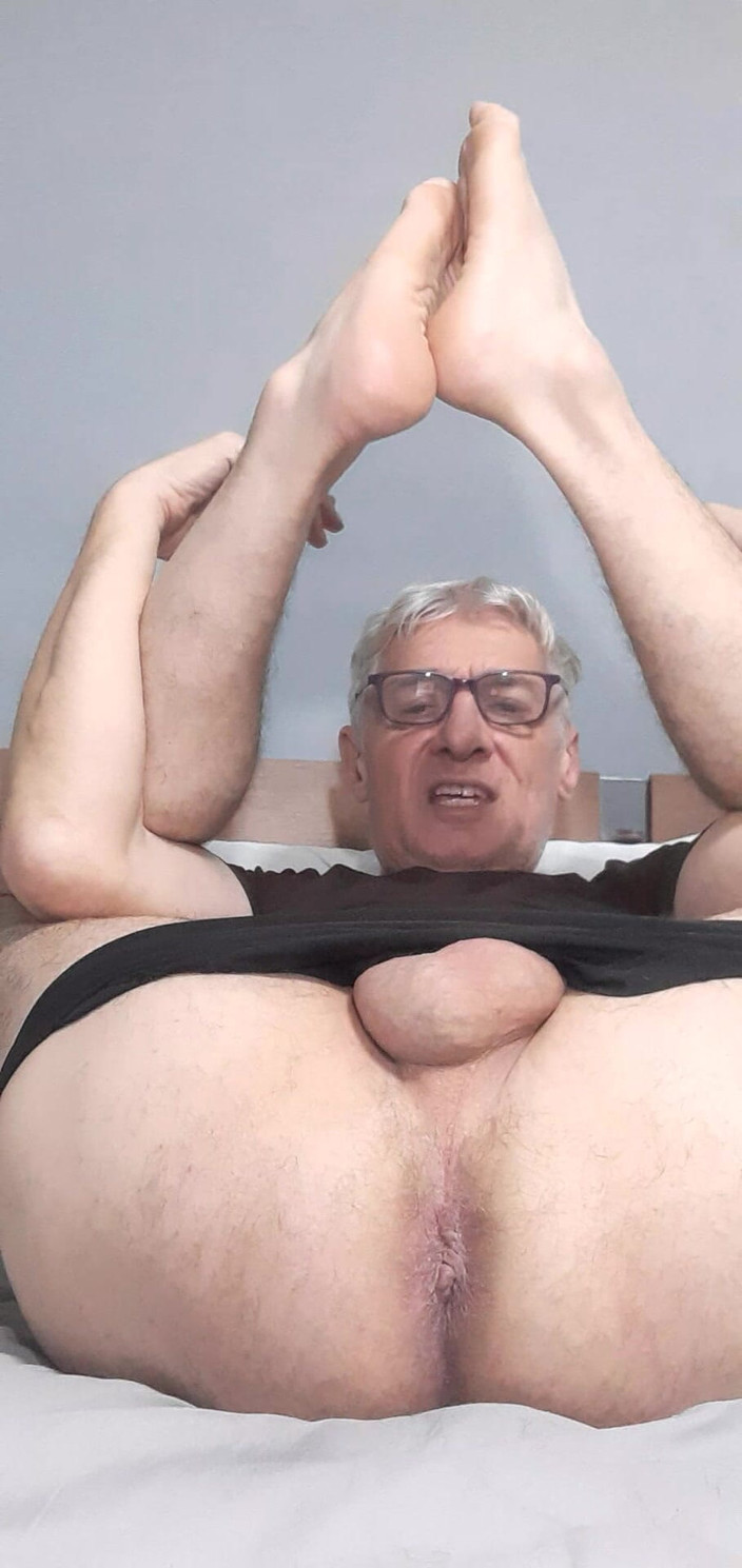 Big uncut hard cock: Aksi pantat basah perawan basah