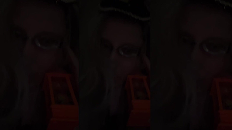 FinDom Goaldigger: Ren Tears và gương nữ thần