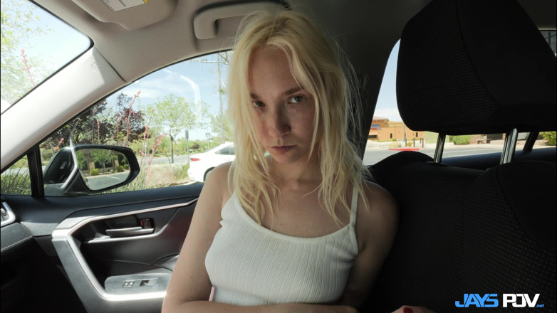 JAYS POV: La mia studentessa figliastra Claire Roos fa esibizionismo per tutta...