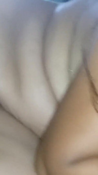 มือสมัครเล่นเย็ดพี่เลี้ยงสุดฮอตของฉัน ผัวออกไปทํางานและฉันเย็ดพี่เลี้ยงของเขา
