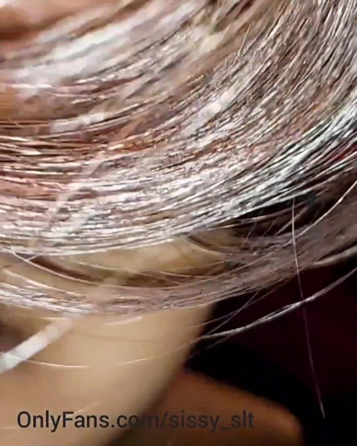 Sissy and hotwife: Une chaudasse mariée le chevauche comme une pute