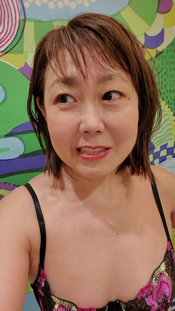 Mayumi Kanzaki: Videoclip cu auto-înregistrare