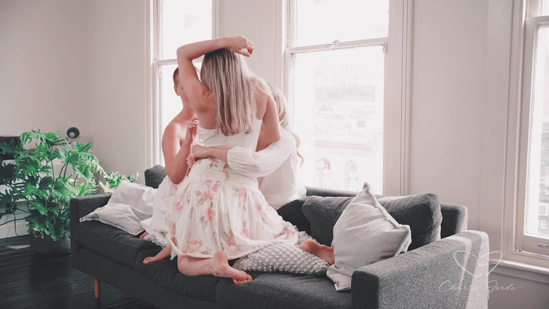 CharlieForde: Sunshine com Charlie Forde, Laney Day, Felina Fox