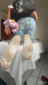02- Corpul meu tânăr, penisul și picioarele mele