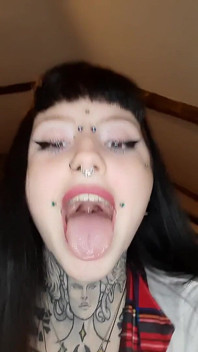Giantess sindirim sistemi rol yapma