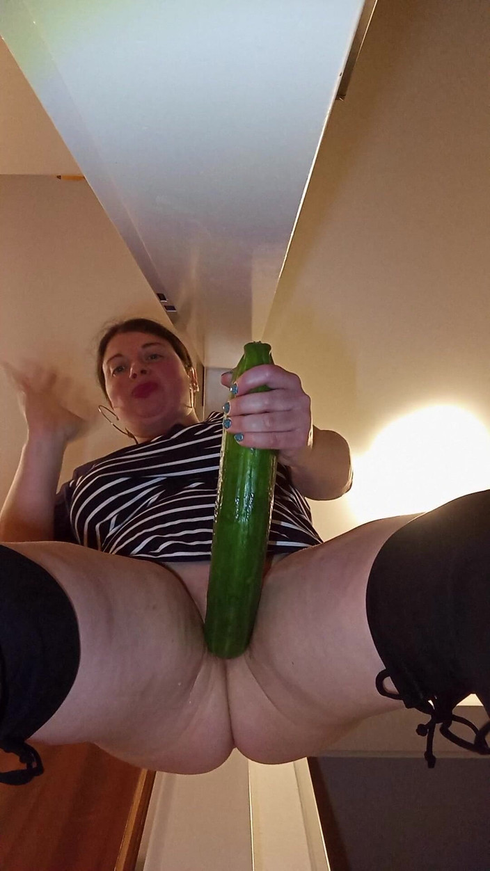 Lombada: Sexy Roztrhá ji od sebe