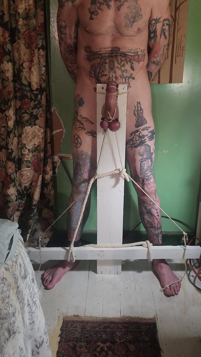 Goode Girl: Unholy Crucifix Ballbusting