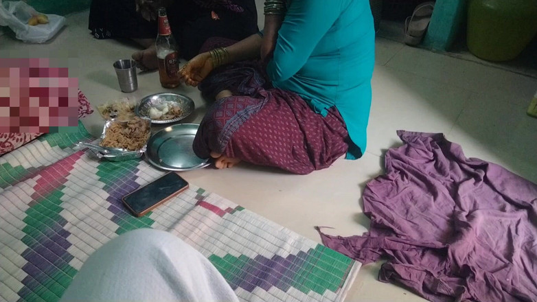 Benita sweety: Čtyři teta sexy sprosté mluvení v mém domě