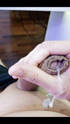 Lkdick8: Ho molto più del mio sperma sul mio Nutboyz