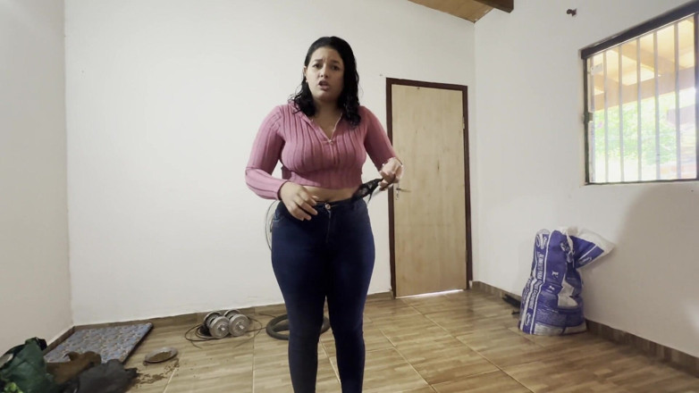 Sashasweet: Enteado gozando nos peitos da madrasta