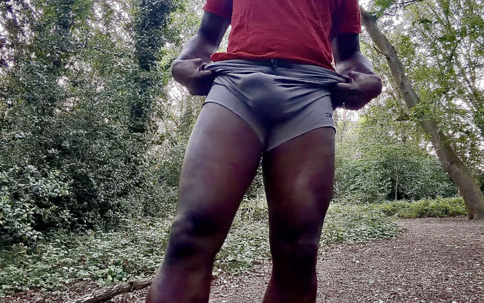 MrMagicDevil: Ik Swing Uit Tijdens Een Wandeling in Deze Intense Hitte