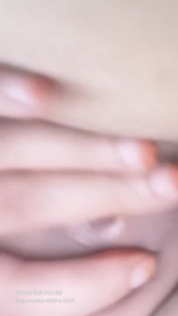 India ama de casa mostrando tetas y coño