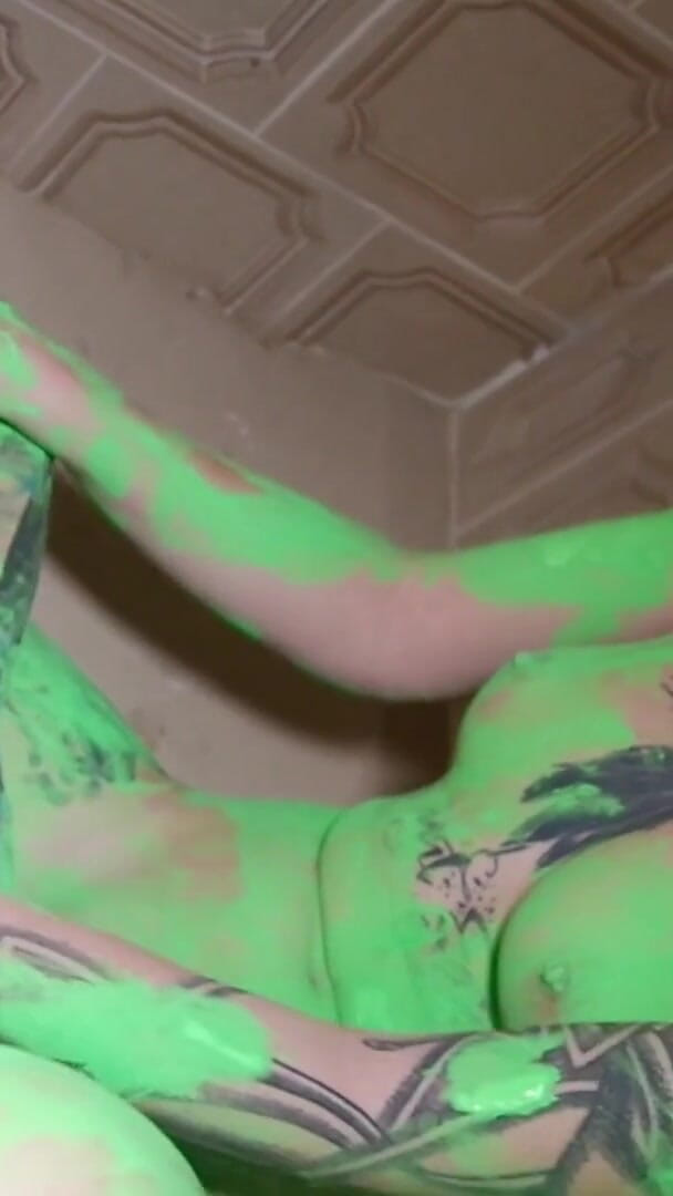 Z-Filmz: Alternative Girls Lesbian Play, Tattoo Dreadhead Teens Color Play