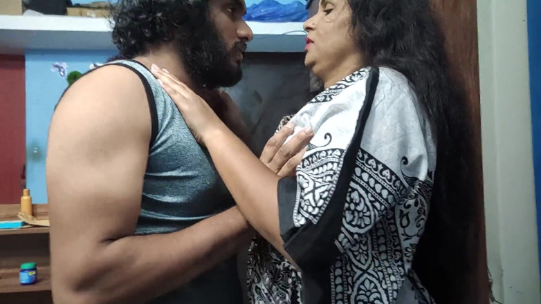 Vaigavarun45: Mallu College Teacher Hot Romantic Hard Fuck in Nighty with...
