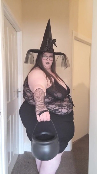 SSBBWLadyBrads: 뚱뚱한 ssbbw 깡패 마녀