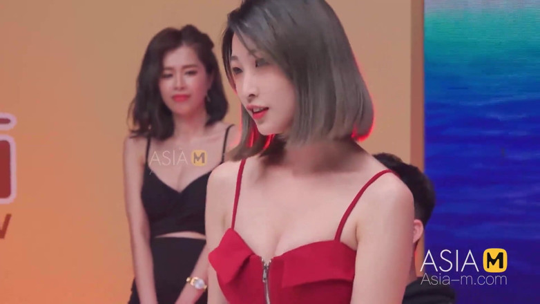 ModelMedia Asia: Mtvsq-0001 セックススタディルーム / シーズン2 第8号 / 掴みをからかう愛撫!