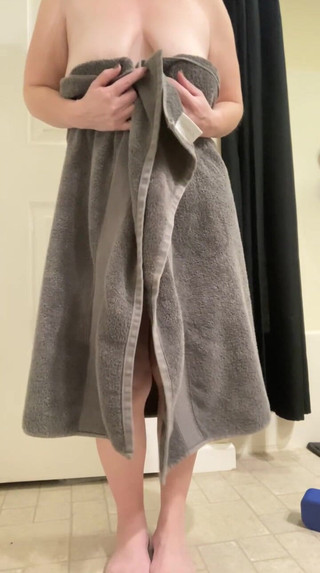 Elianna: Secando depois do meu banho