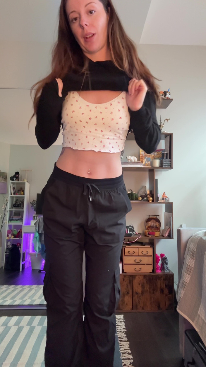 Nadia Foxx: 운전 중 따먹히는 캐나다 섹시녀!