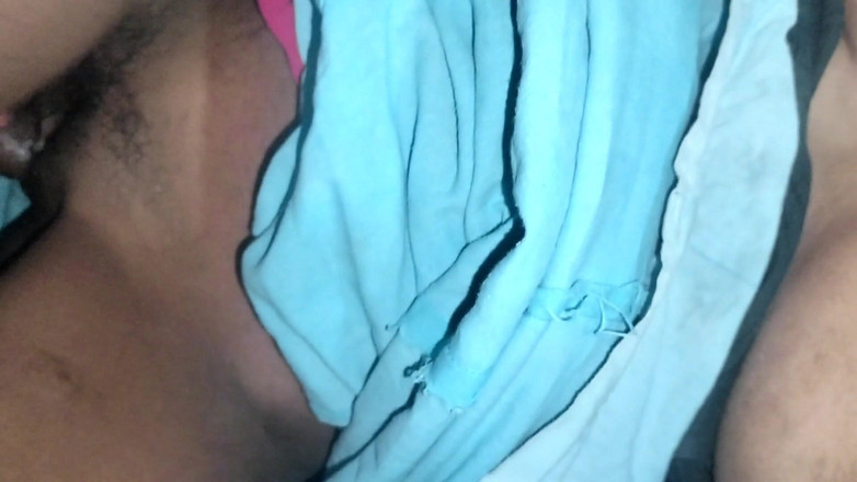 sarita Nagaa: Můj nevlastní bratr nebyl doma, takže moje nevlastní sestra měla...