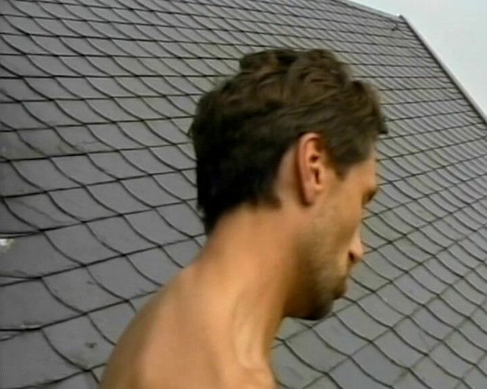 BB Video - Old School: 德国熟女素人与天然巨乳金发女郎在户外性交